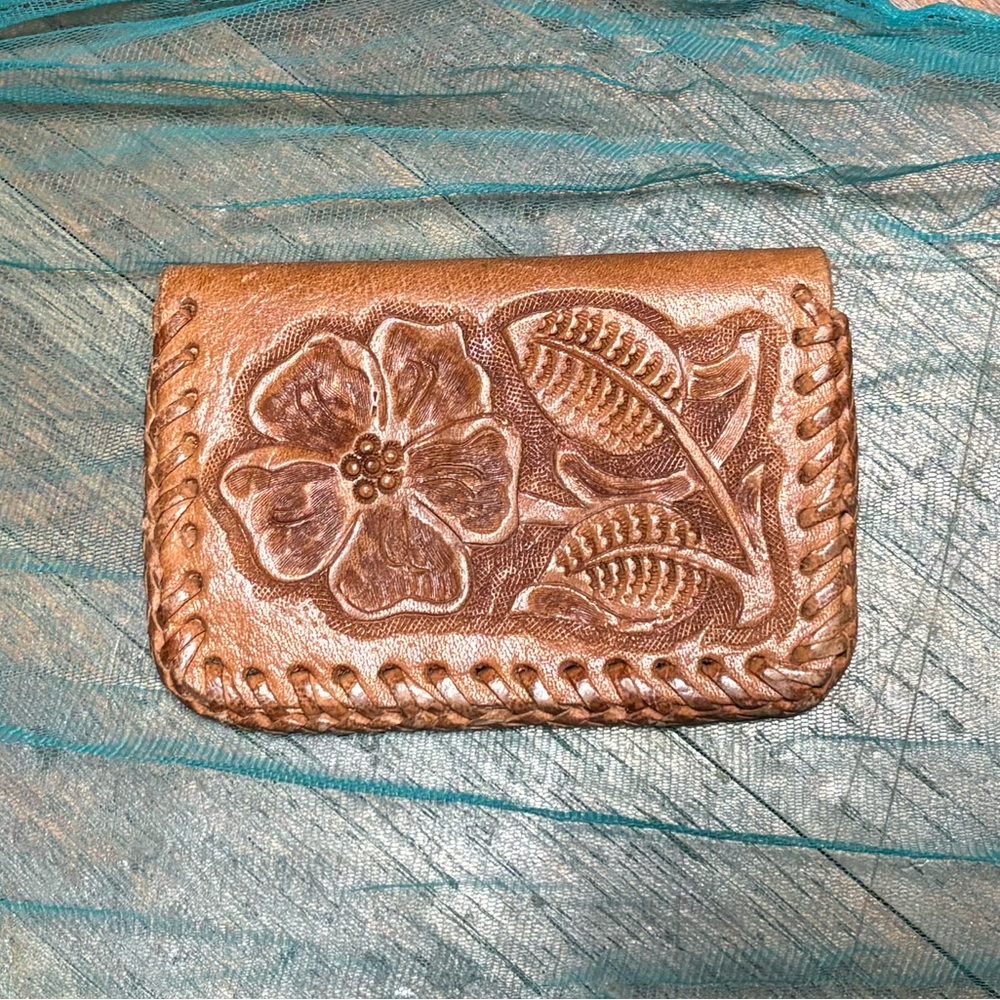 Handcrafted Floral Embossed Tan Leather Wallet